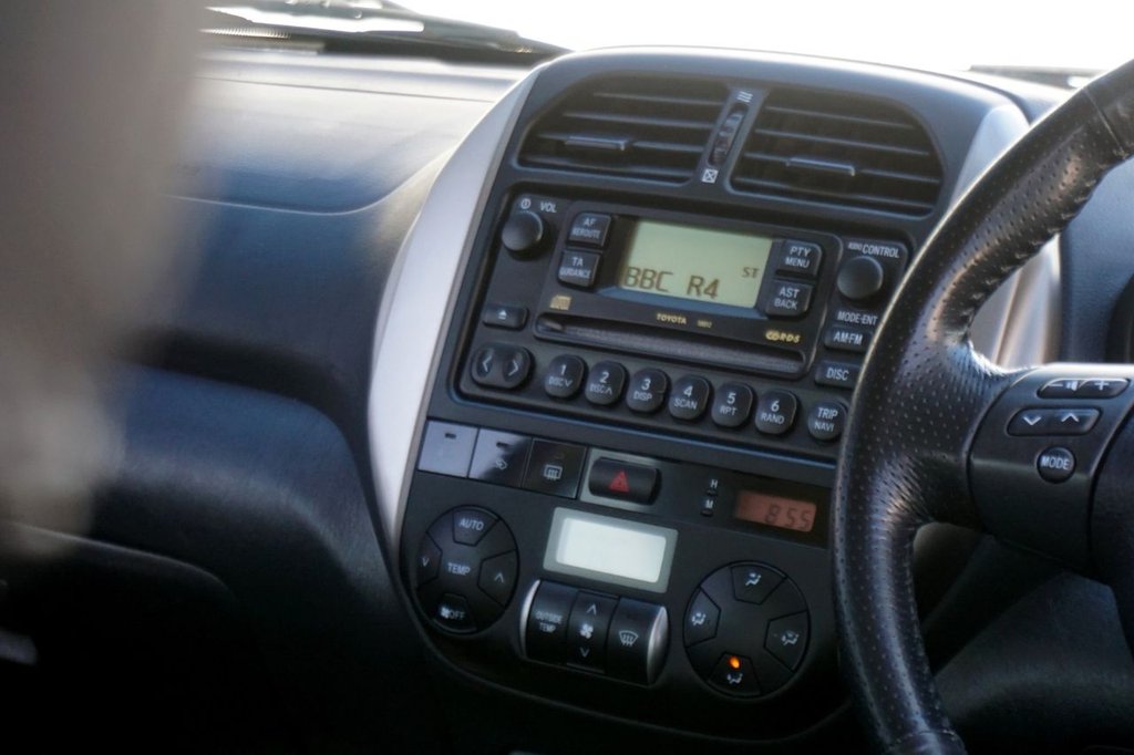 Used Toyota RAV4 2004 for sale - 76783966: Photo 28