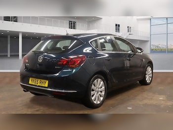 Used Vauxhall Astra 2015 for sale - 76986222: Photo