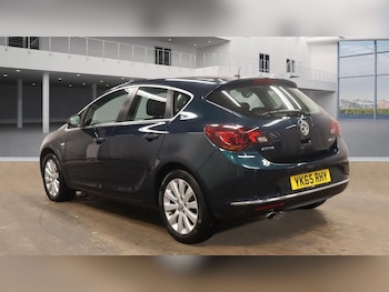 Used Vauxhall Astra 2015 for sale - 76986222: Photo