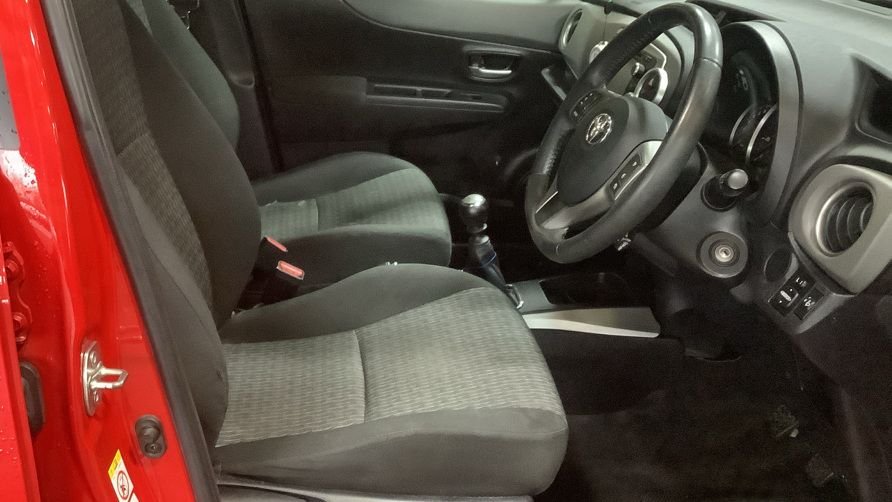 Used Toyota Yaris 2014 for sale - 76783499: Photo 5