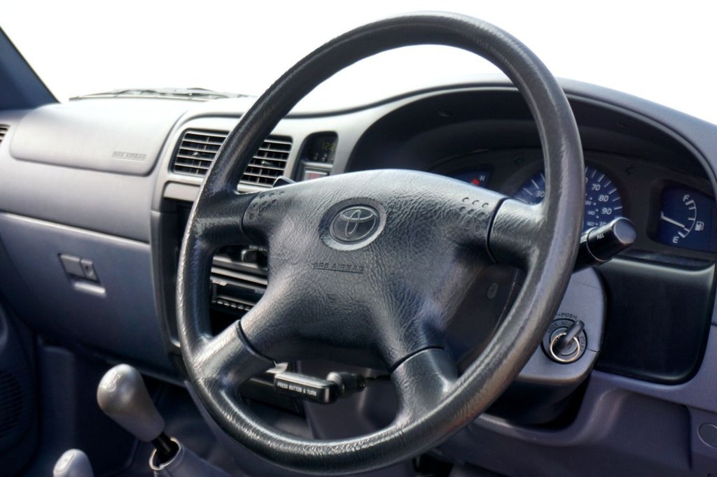 Used Toyota Hilux 2003 for sale - 77643103: Photo 20