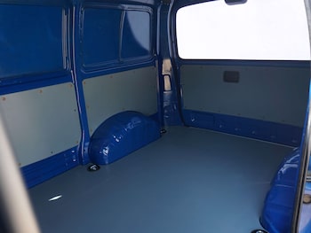 Used Toyota HiAce 2005 for sale - 79341331: Photo