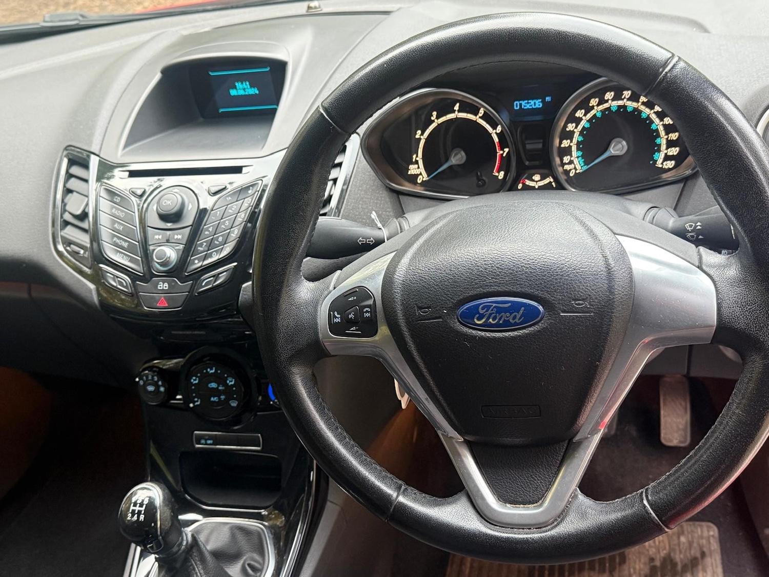 Used Ford Fiesta 2013 for sale - 76302948: Photo 22