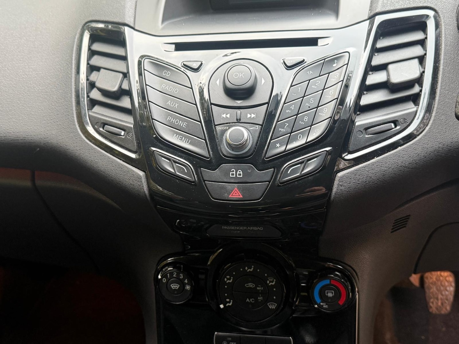 Used Ford Fiesta 2013 for sale - 76302948: Photo 25