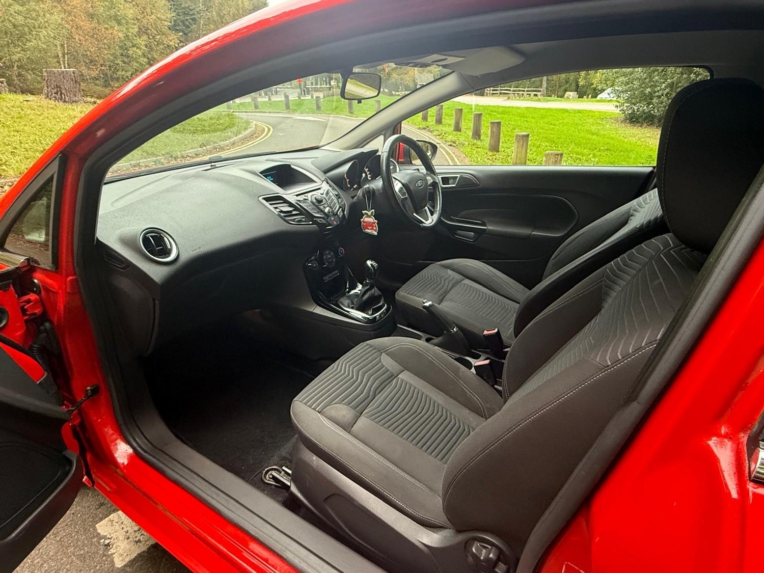 Used Ford Fiesta 2013 for sale - 76302948: Photo 30