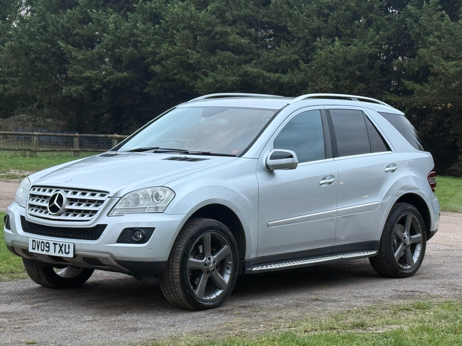 Used Mercedes-Benz M Class 2009 for sale - 77084330: Photo 3