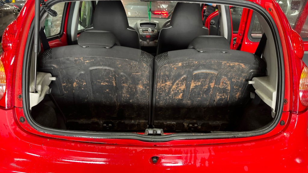 Used Peugeot 107 2010 for sale - 77888700: Photo 5