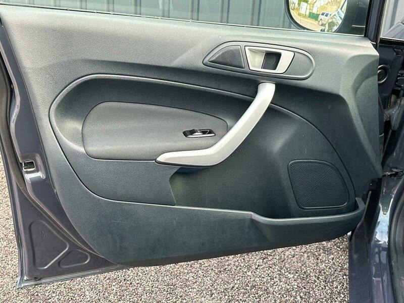 Used Ford Fiesta 2012 for sale - 77663061: Photo 41