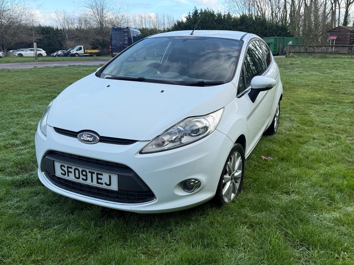 Used Ford Fiesta 2009 for sale - 76418527: Photo 2
