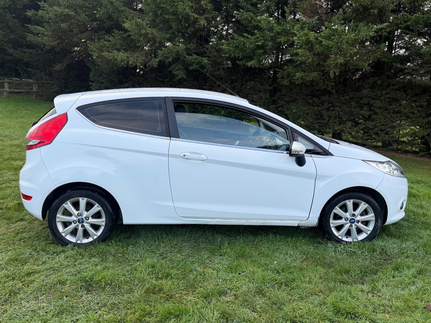 Used Ford Fiesta 2009 for sale - 76418527: Photo 5