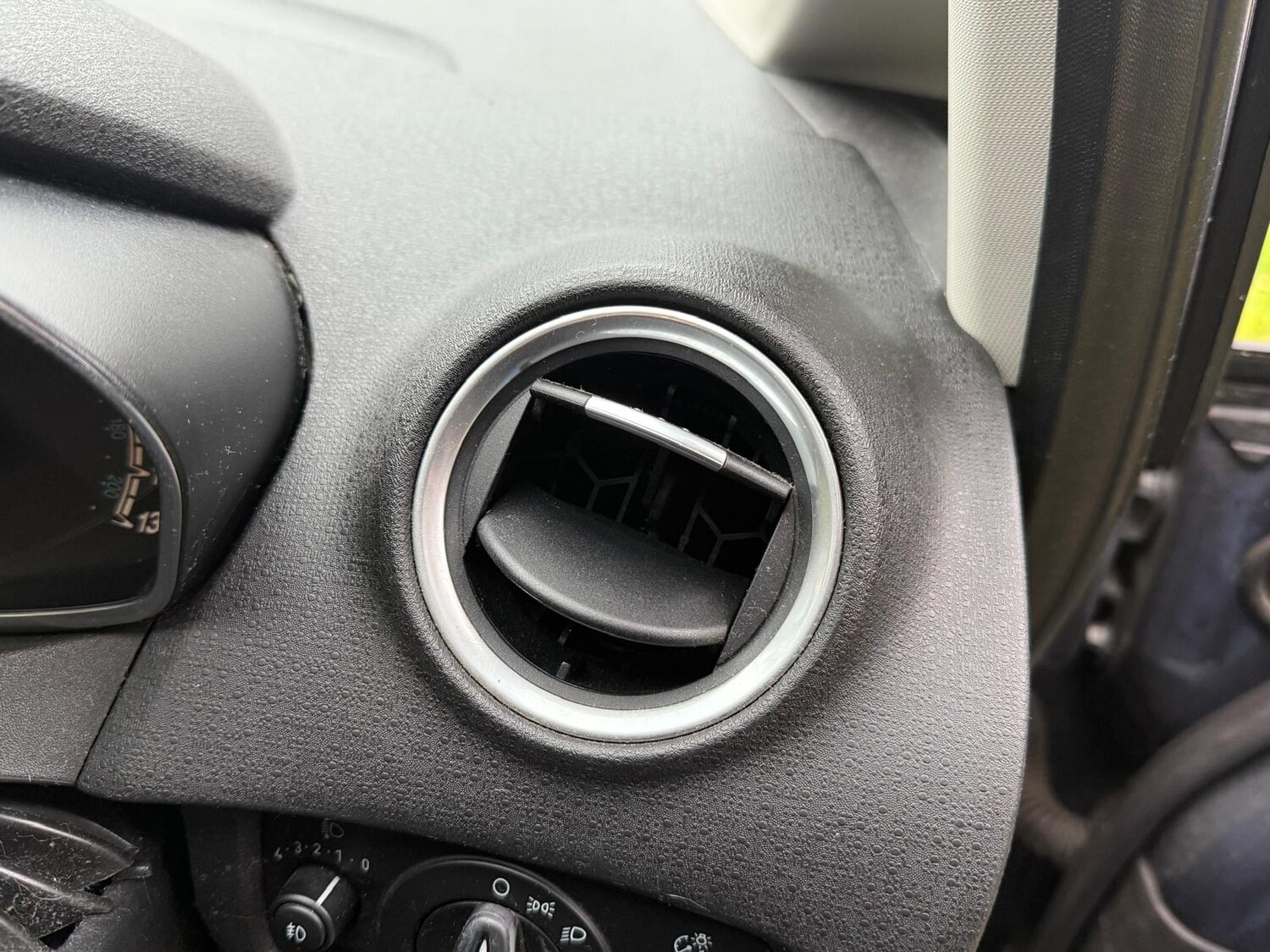 Used Ford Fiesta 2014 for sale - 76092266: Photo 29