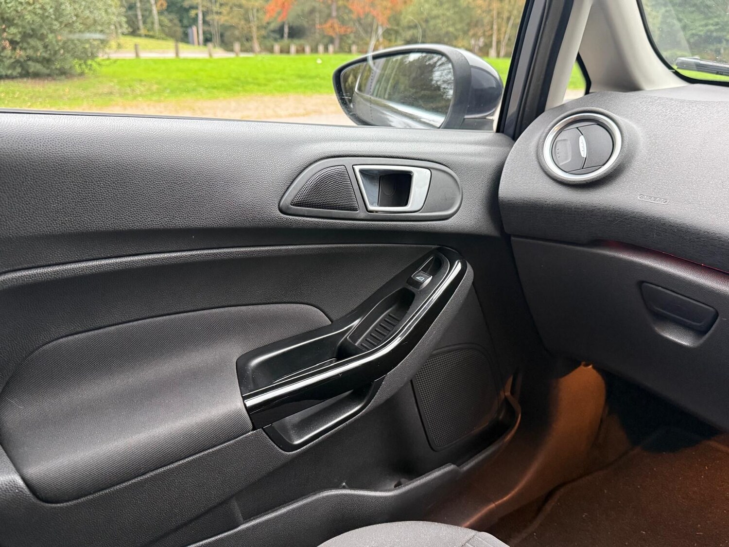 Used Ford Fiesta 2014 for sale - 76092266: Photo 45