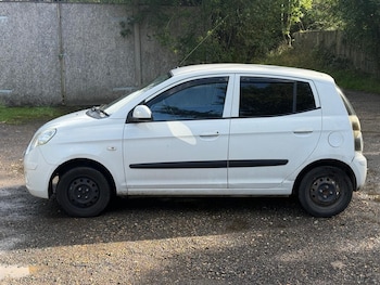 2010 (10) - 1.0 1 5dr