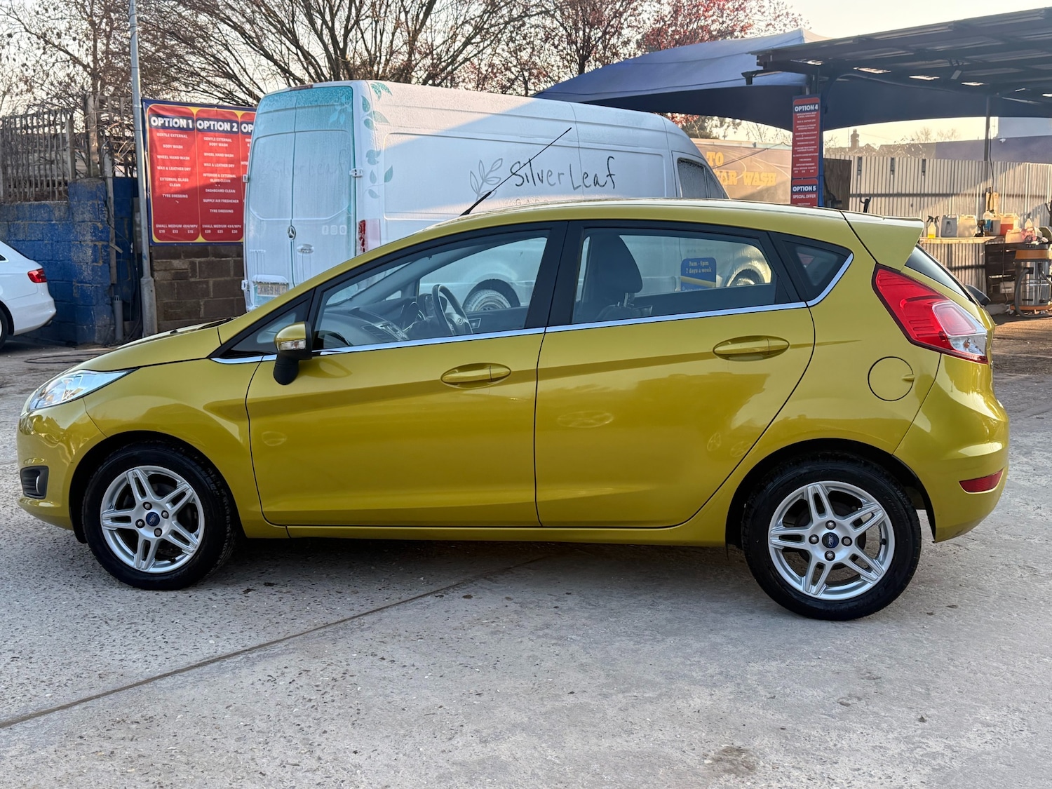 Used Ford Fiesta 2013 for sale - 77968927: Photo 4