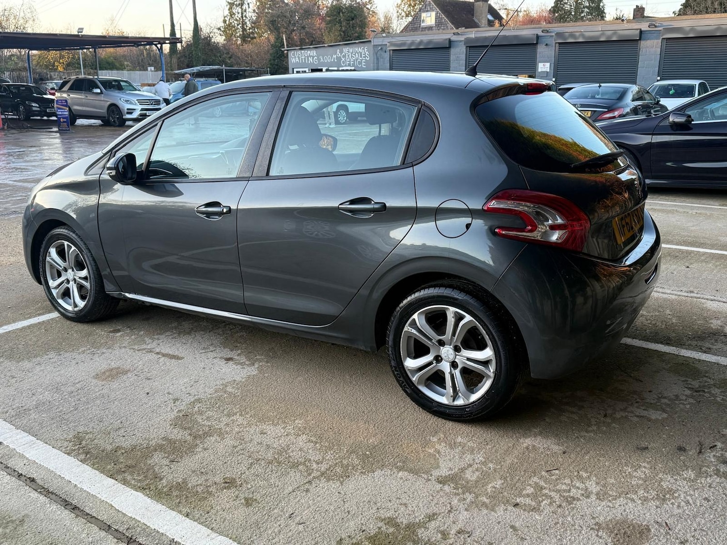 Used Peugeot 208 2012 for sale - 76761939: Photo 13