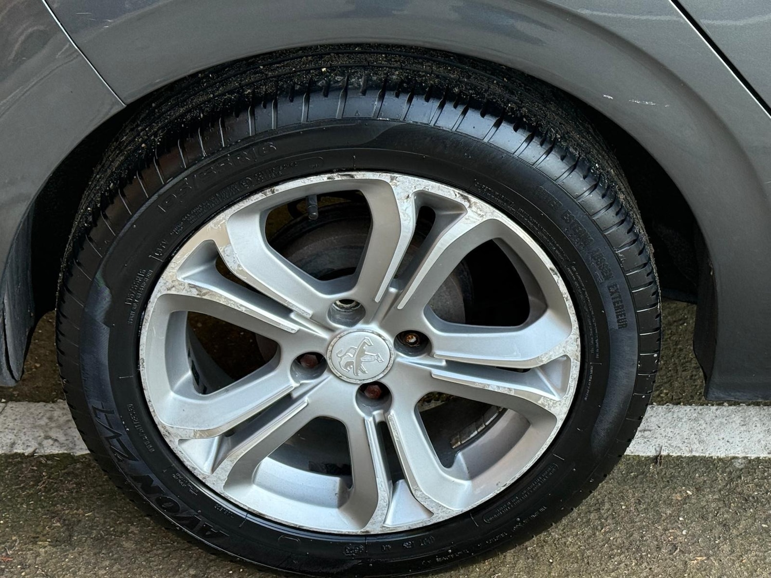 Used Peugeot 208 2012 for sale - 76761939: Photo 17