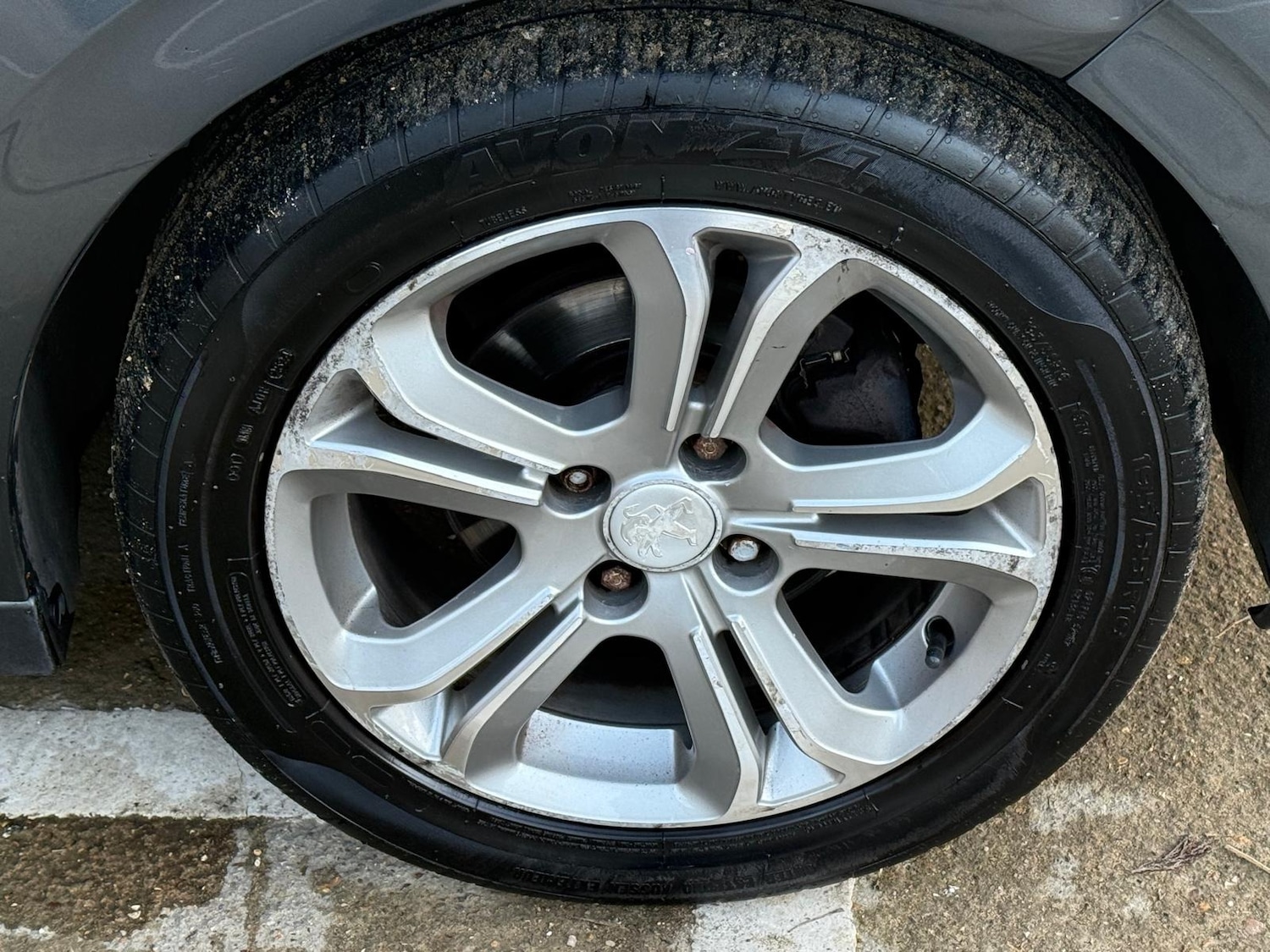 Used Peugeot 208 2012 for sale - 76761939: Photo 18