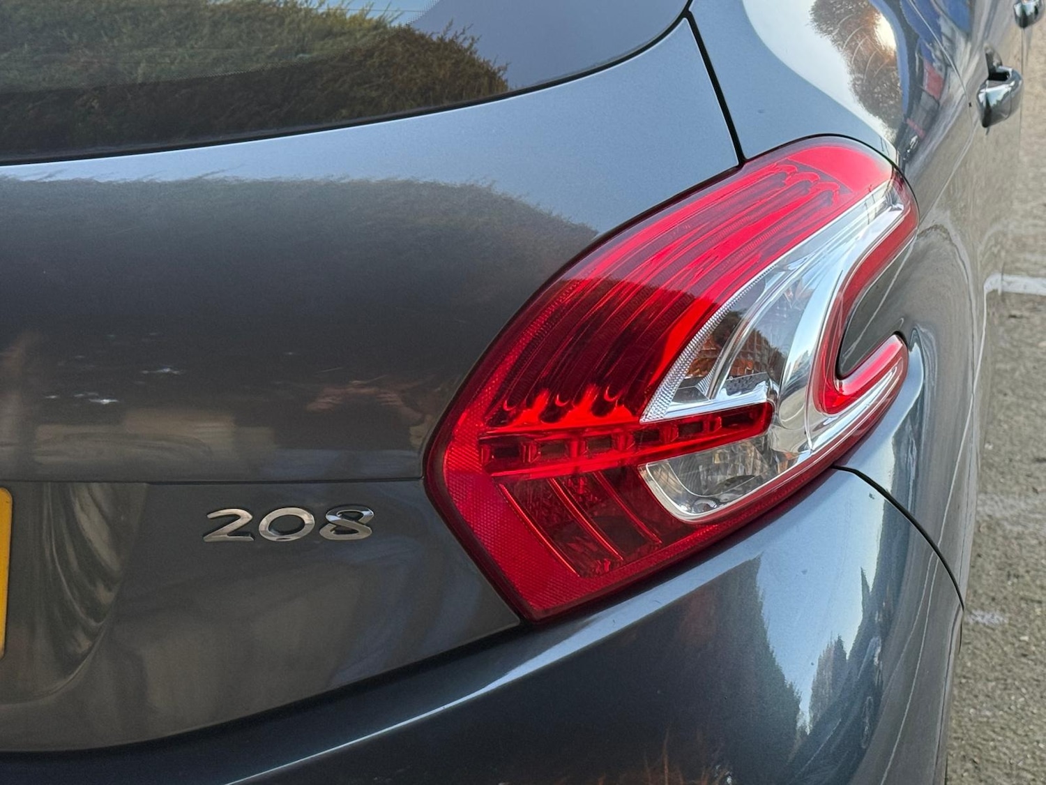 Used Peugeot 208 2012 for sale - 76761939: Photo 23