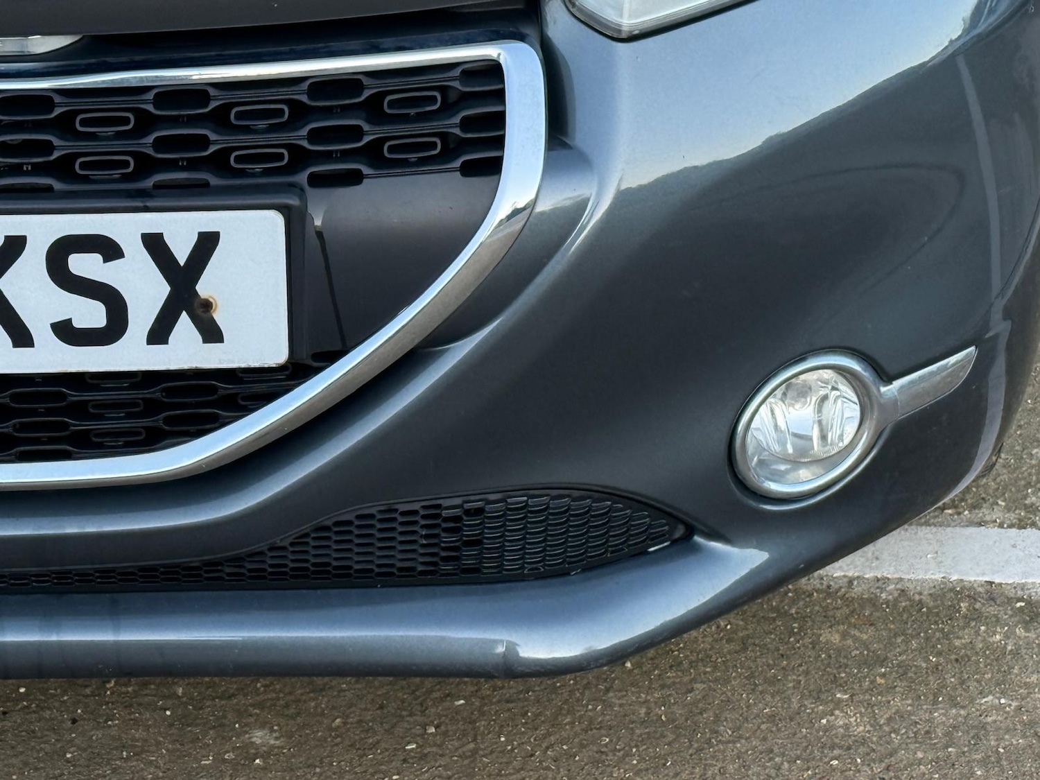 Used Peugeot 208 2012 for sale - 76761939: Photo 30