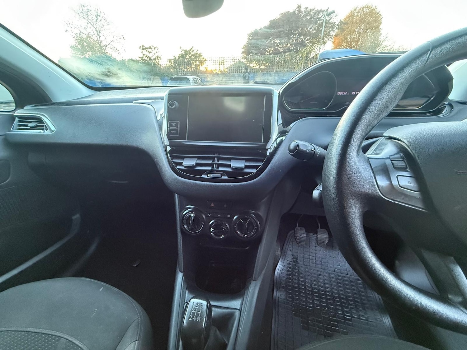 Used Peugeot 208 2012 for sale - 76761939: Photo 34