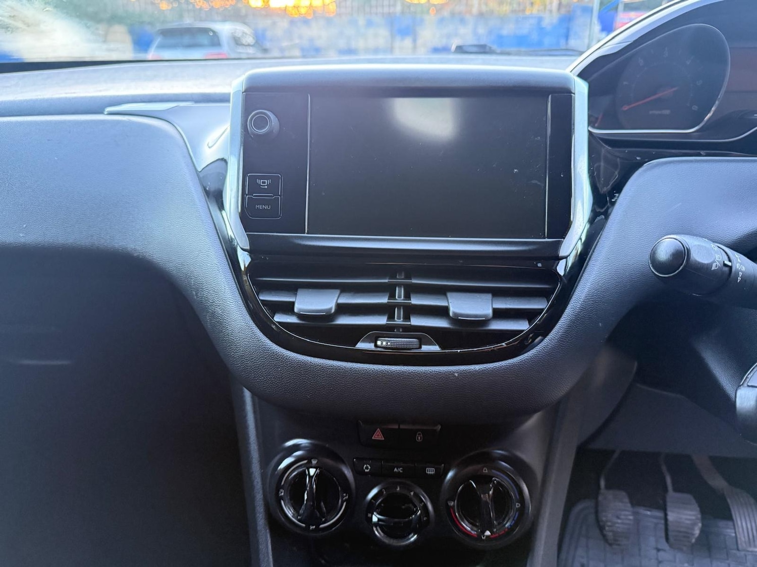 Used Peugeot 208 2012 for sale - 76761939: Photo 38