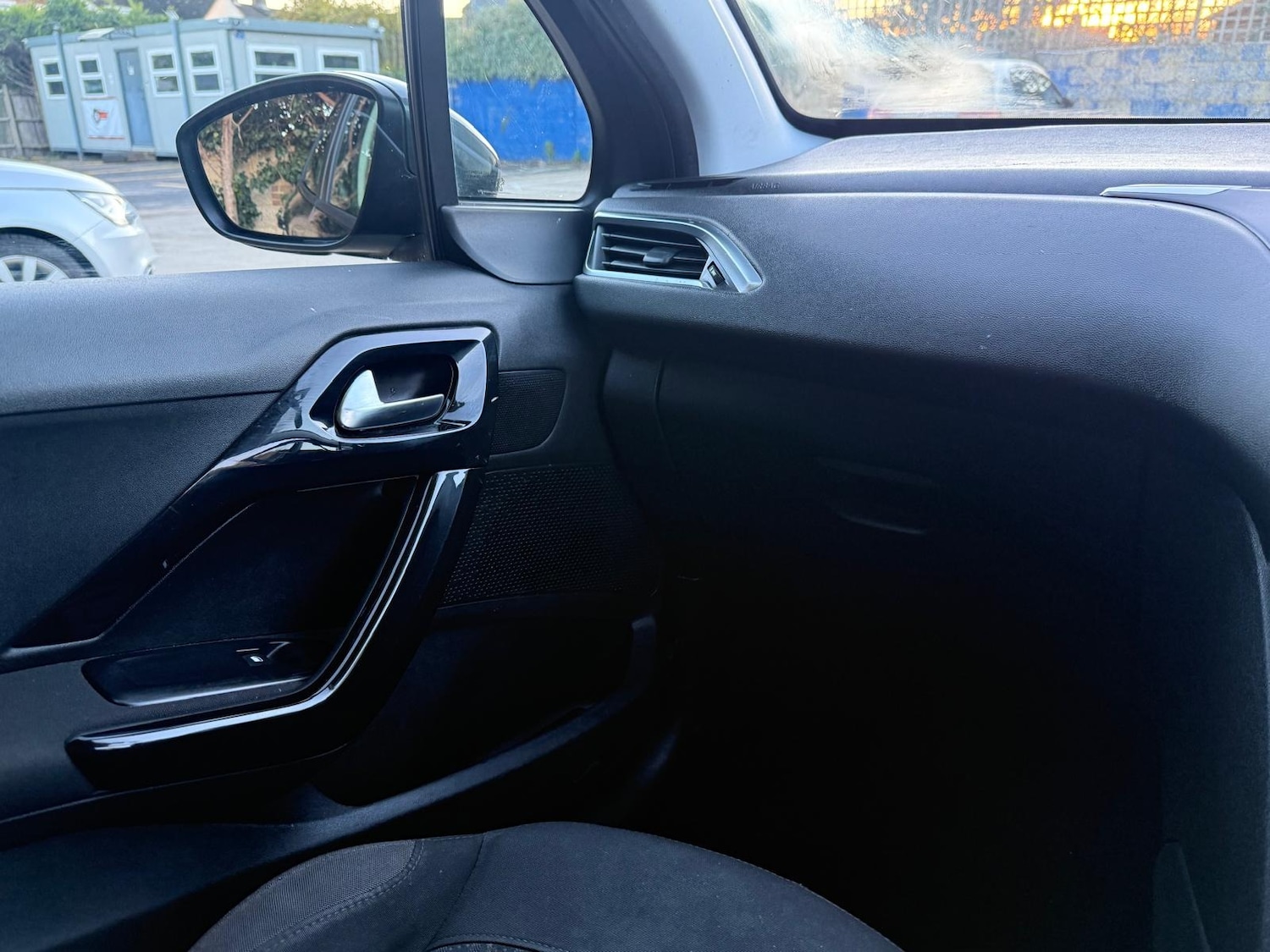 Used Peugeot 208 2012 for sale - 76761939: Photo 43