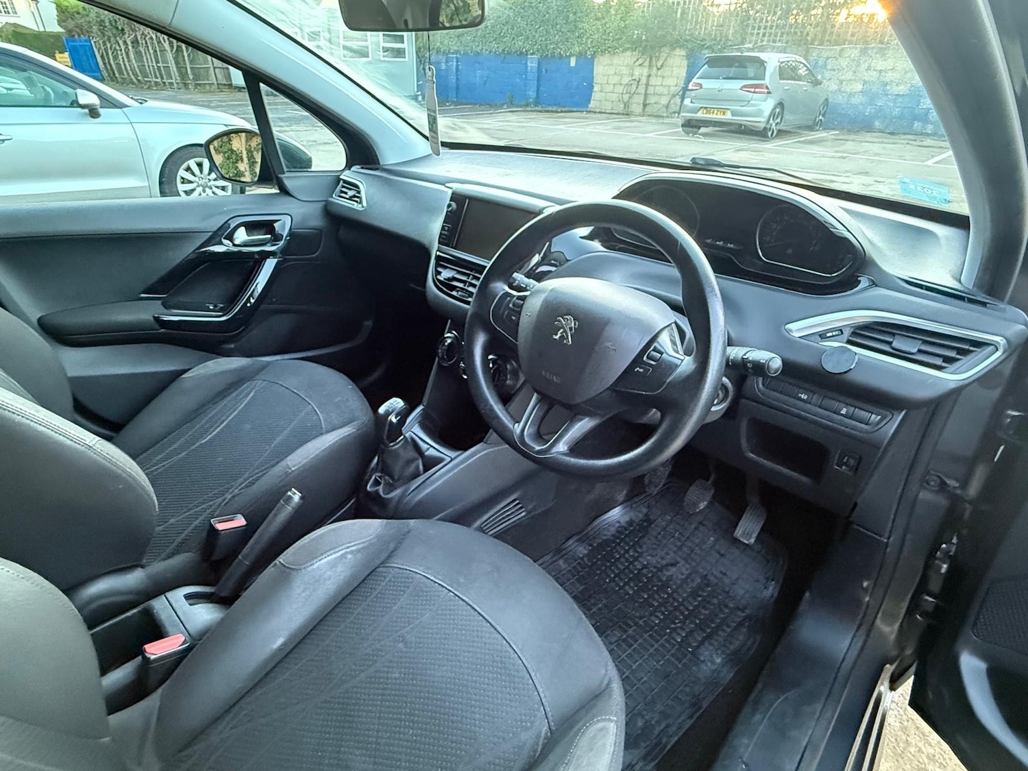 Used Peugeot 208 2012 for sale - 76761939: Photo 45