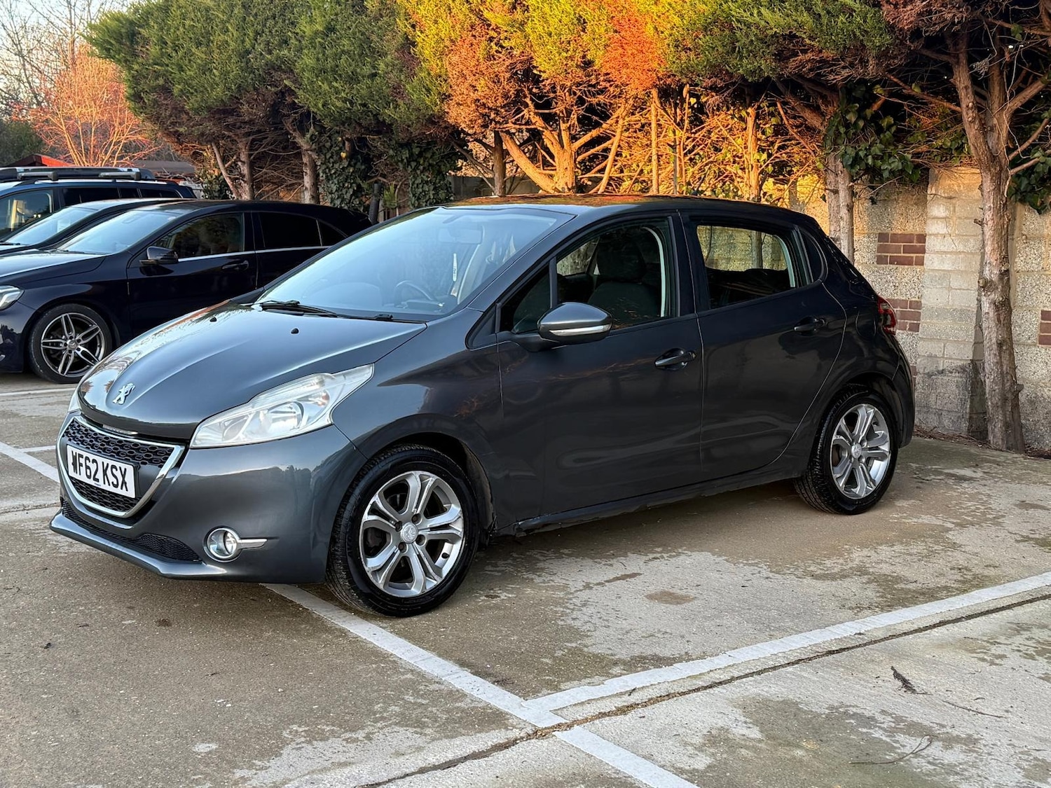 Used Peugeot 208 2012 for sale - 76761939: Photo 5