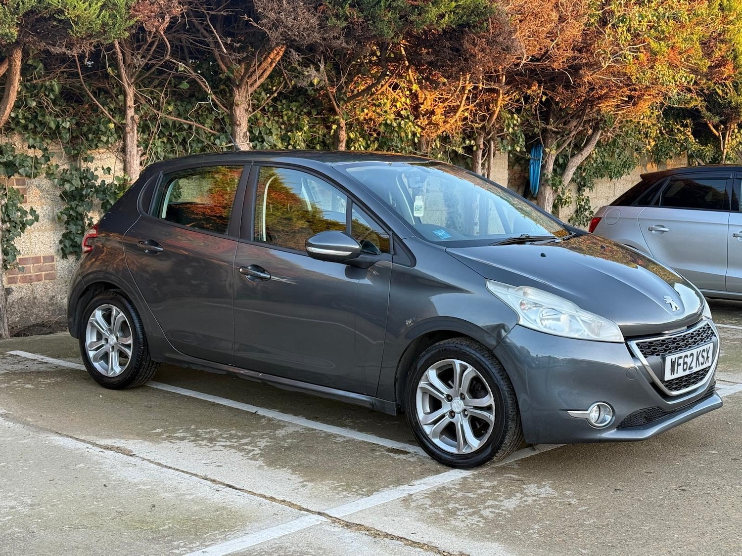 Used Peugeot 208 2012 for sale - 76761939: Photo 6