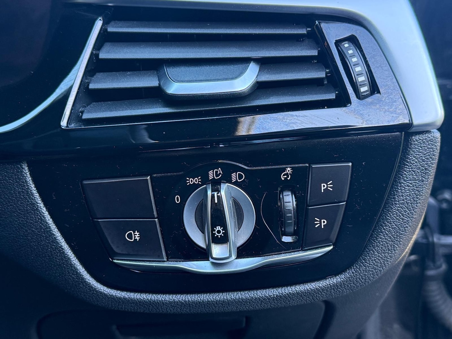 Used BMW 5 Series 2021 for sale - 77095223: Photo 36