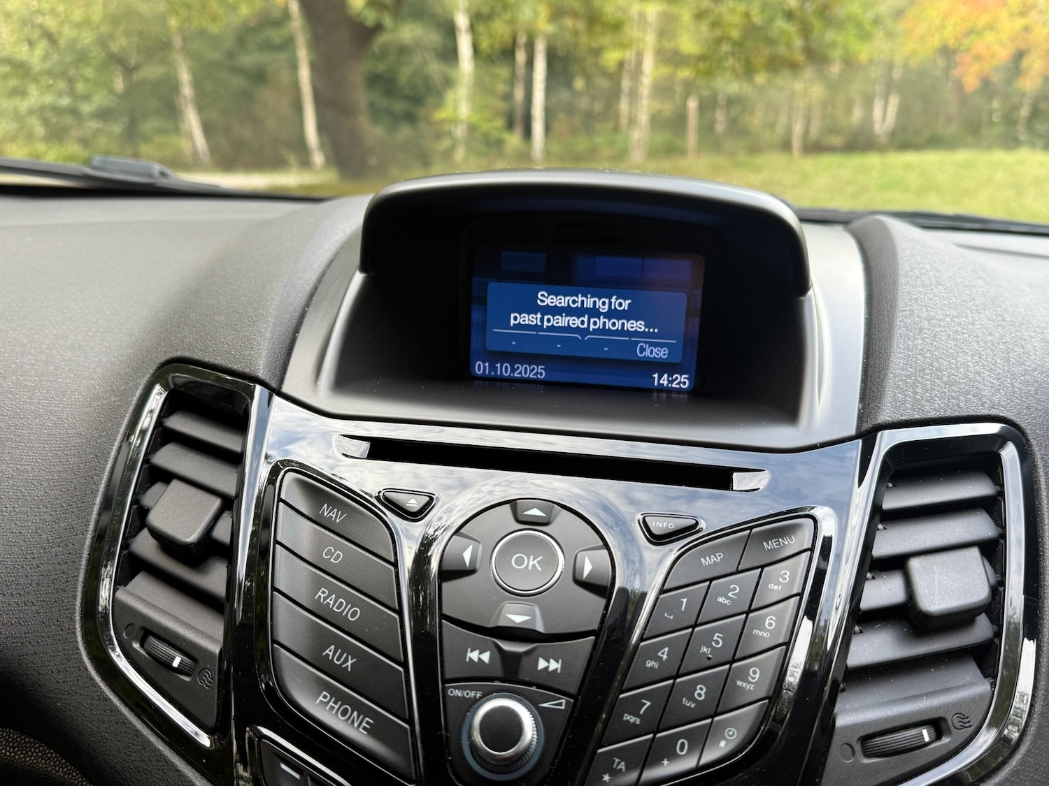 Used Ford Fiesta 2015 for sale - 76108332: Photo 34