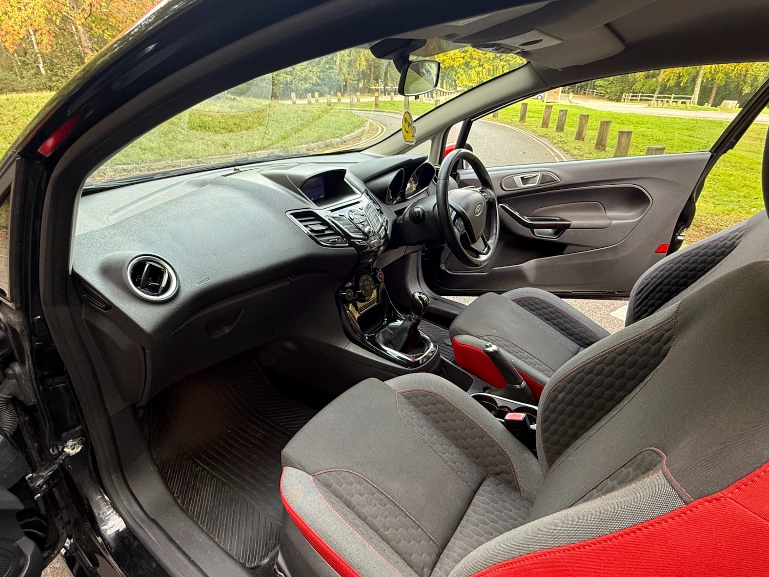 Used Ford Fiesta 2015 for sale - 76108332: Photo 44