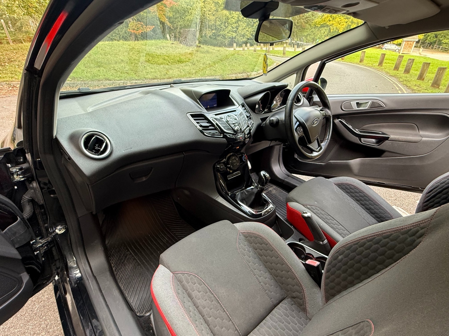 Used Ford Fiesta 2015 for sale - 76108332: Photo 45