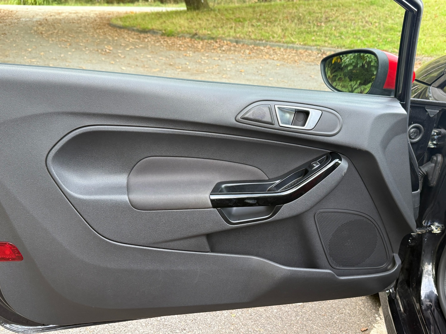 Used Ford Fiesta 2015 for sale - 76108332: Photo 48