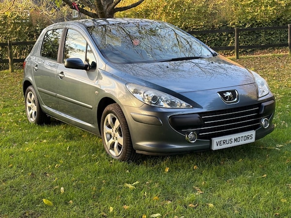 Cheap Peugeot 307 2006 (56) - 1.6 HDi 90 S 5dr for sale in Farnham, Surrey