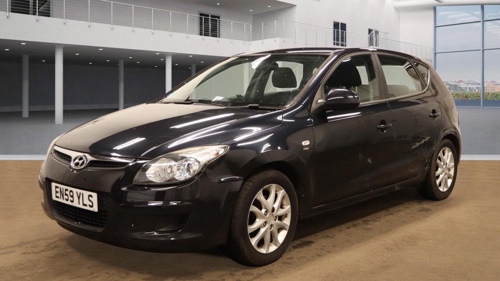 Used Hyundai i30 2010 for sale - 77888750: Photo 2