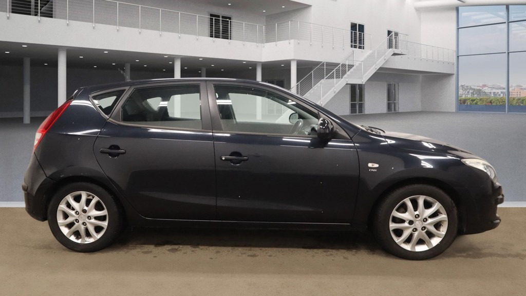 Used Hyundai i30 2010 for sale - 77888750: Photo 5