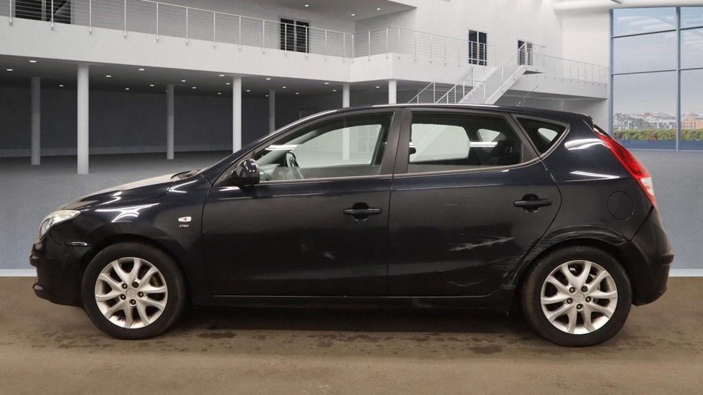 Used Hyundai i30 2010 for sale - 77888750: Photo 6