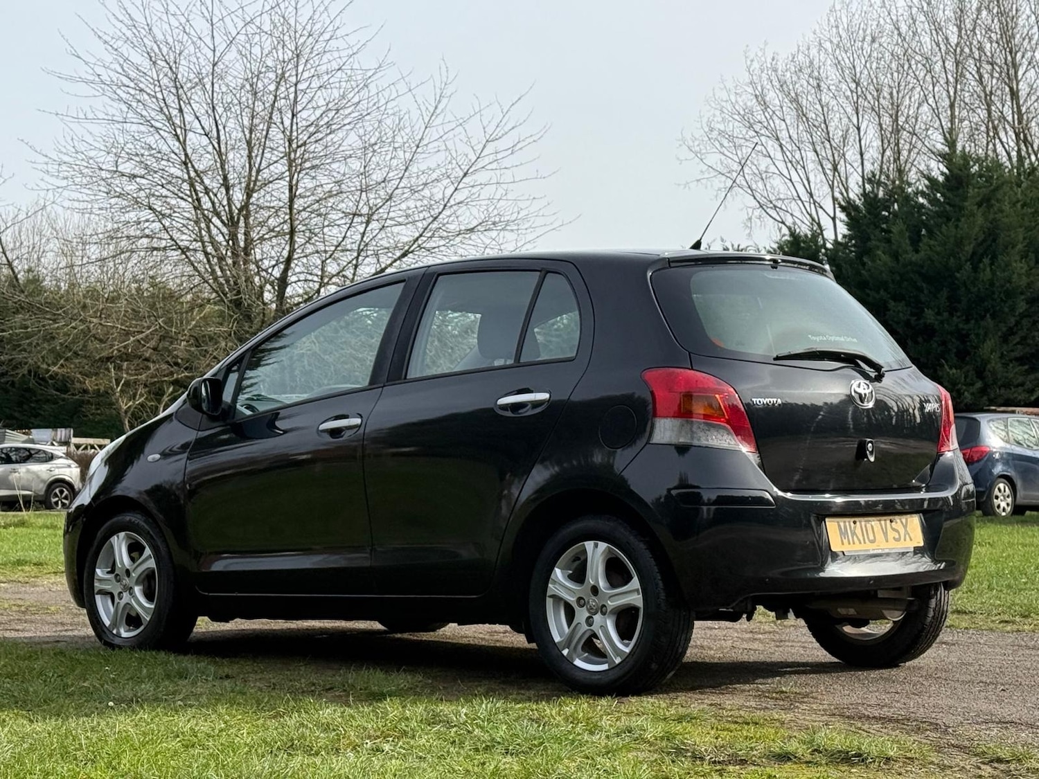 Used Toyota Yaris 2010 for sale - 77663739: Photo 4