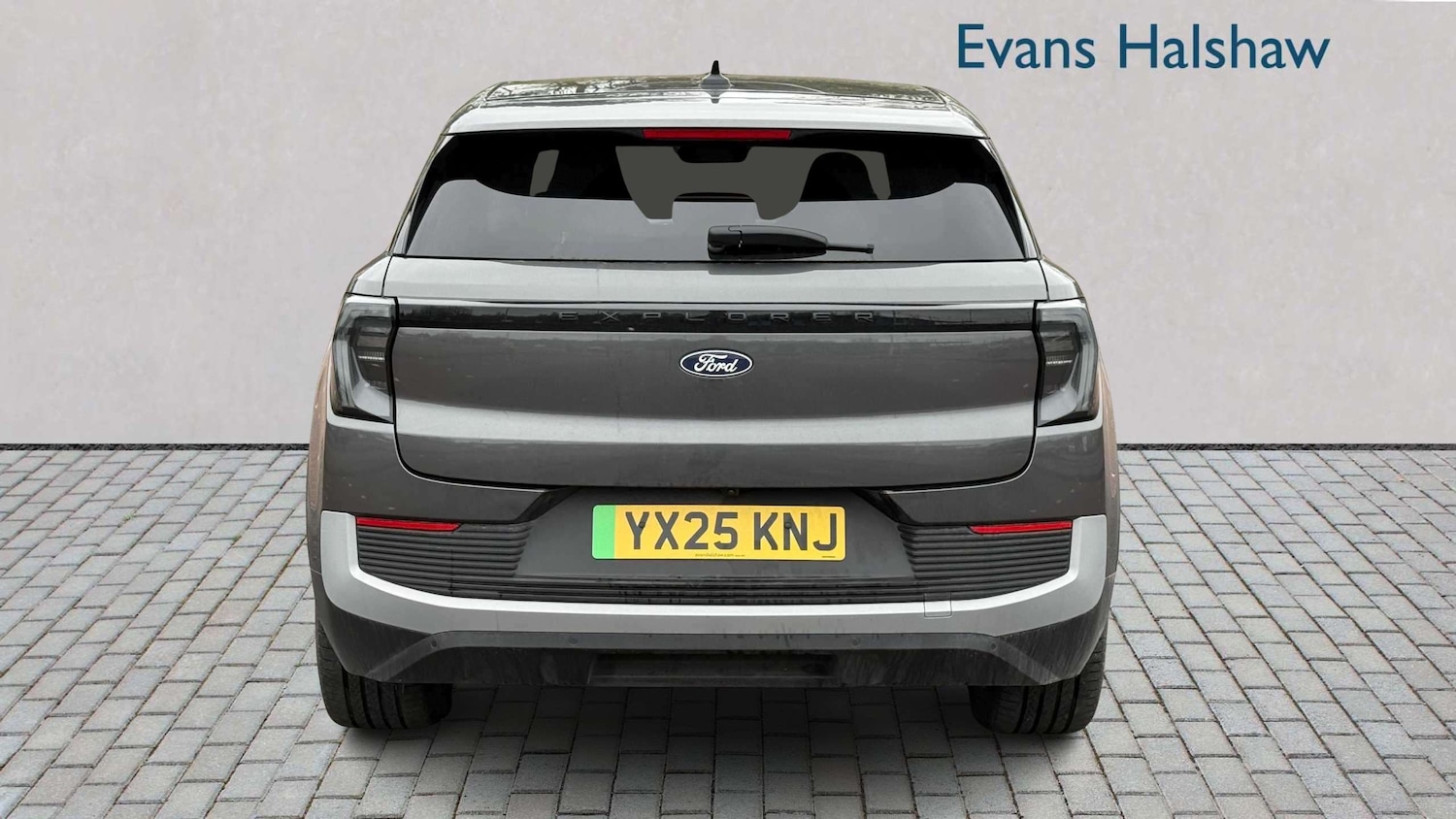 Used Ford Explorer 2025 for sale - 78149142: Photo 4