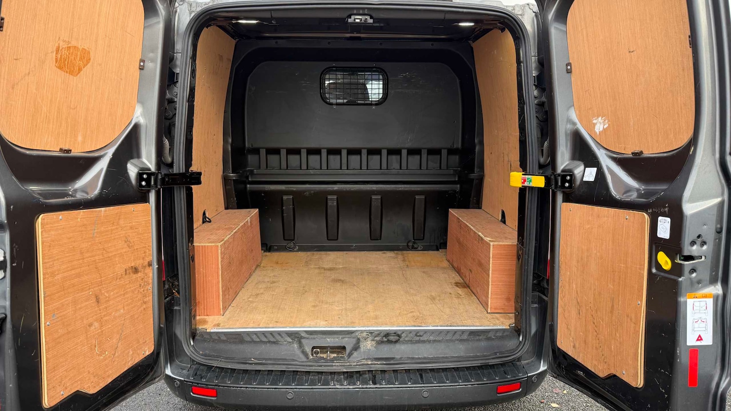 Used Ford Transit Custom 2021 for sale - 76804757: Photo 2