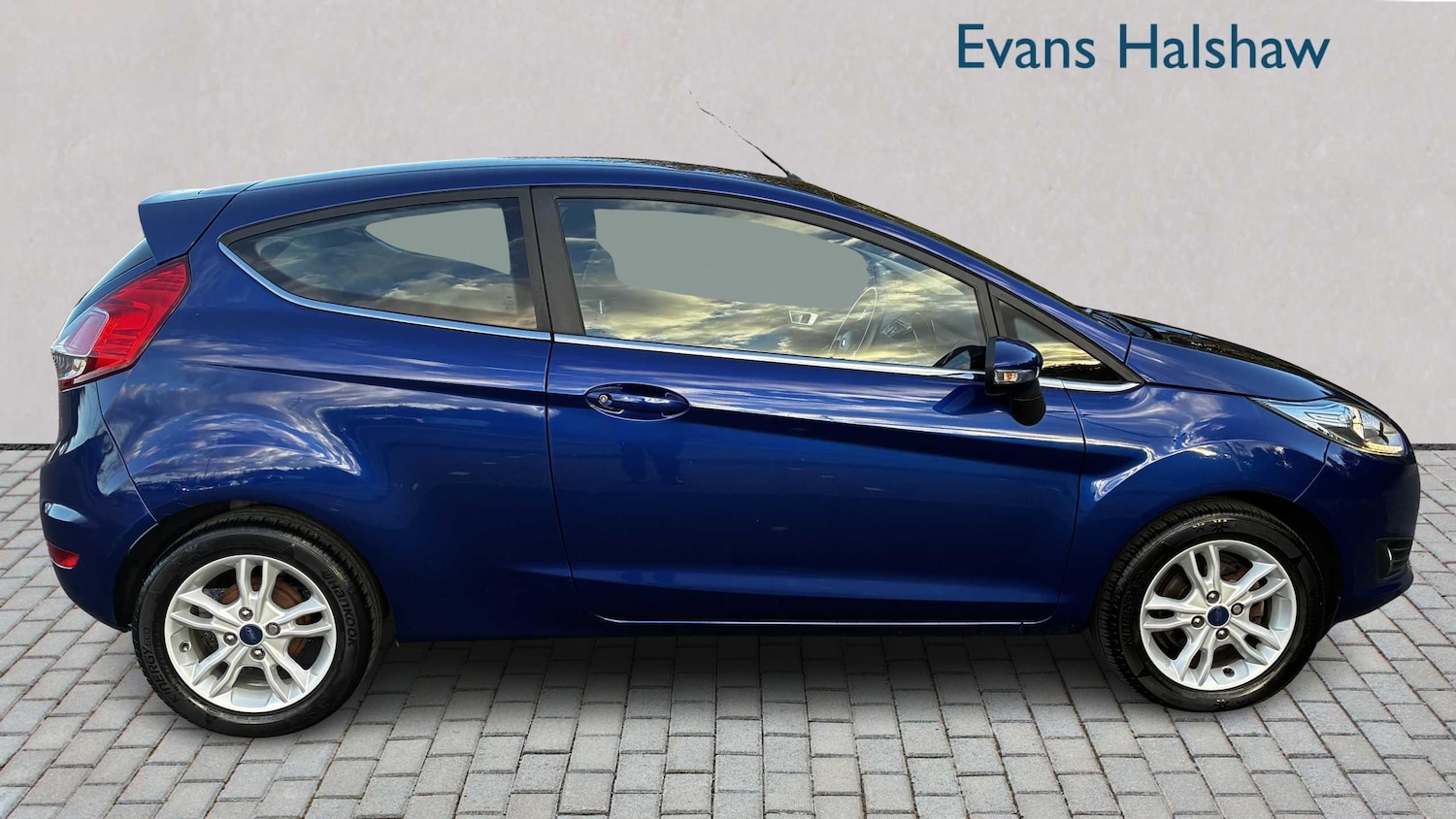 Used Ford Fiesta 2017 for sale - 76460201: Photo 3