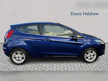 Used Ford Fiesta 2017 for sale - 76460201: Photo