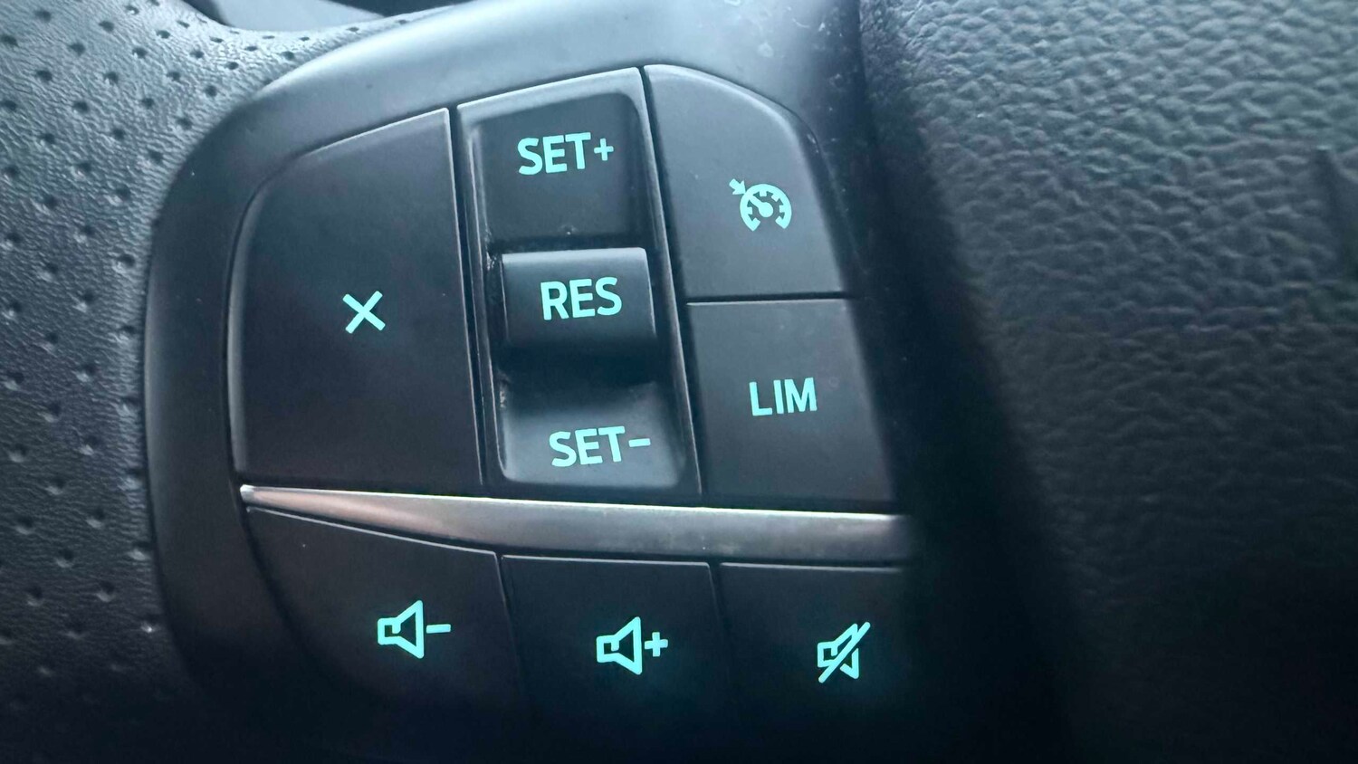 Used Ford Kuga 2022 for sale - 77401675: Photo 29