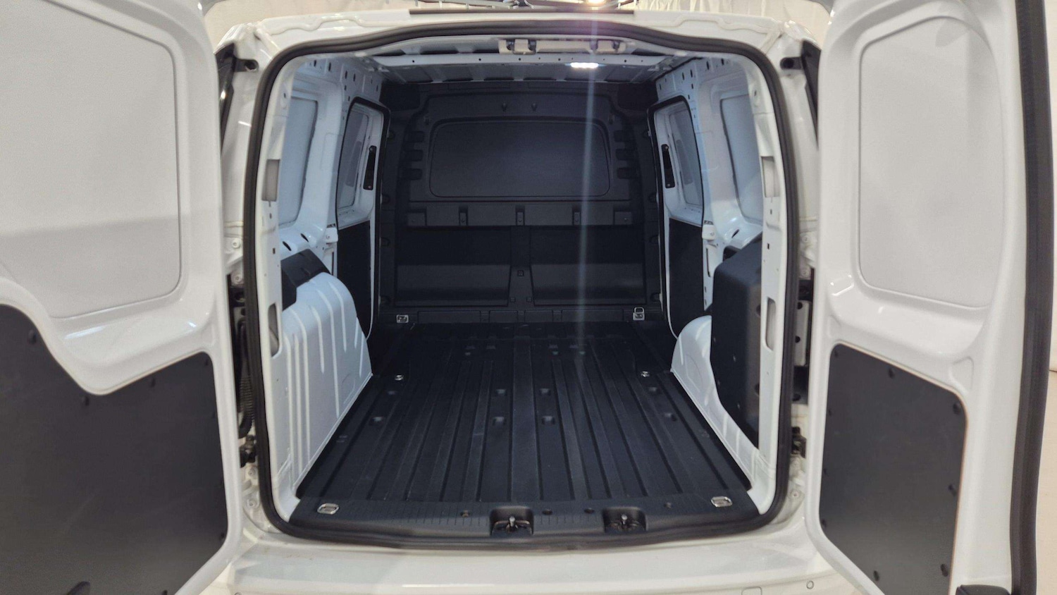 Used Ford Transit Connect 2025 for sale - 77885991: Photo 13