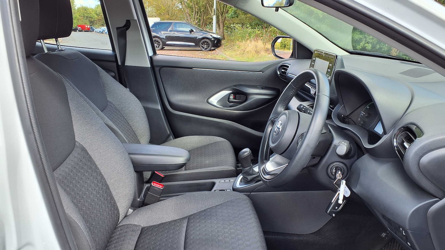 Used Toyota Yaris 2023 for sale - 78161230: Photo 17