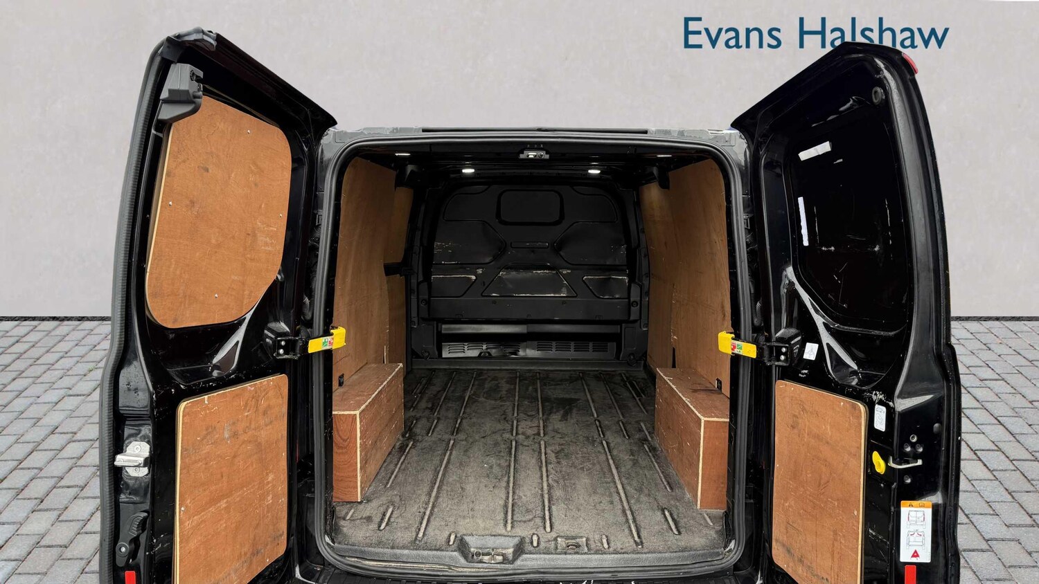 Used Ford Transit Custom 2021 for sale - 76564401: Photo 4