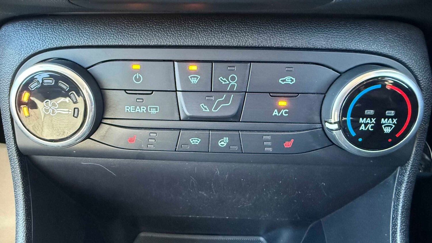 Used Ford Fiesta 2023 for sale - 77928400: Photo 30