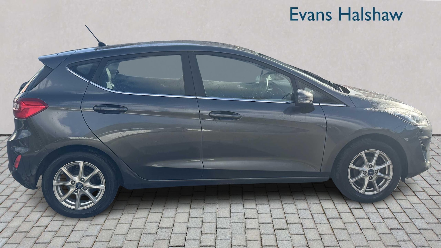 Used Ford Fiesta 2018 for sale - 76401215: Photo 4