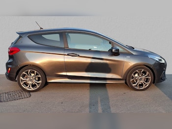 Used Ford Fiesta 2018 for sale - 75510711: Photo